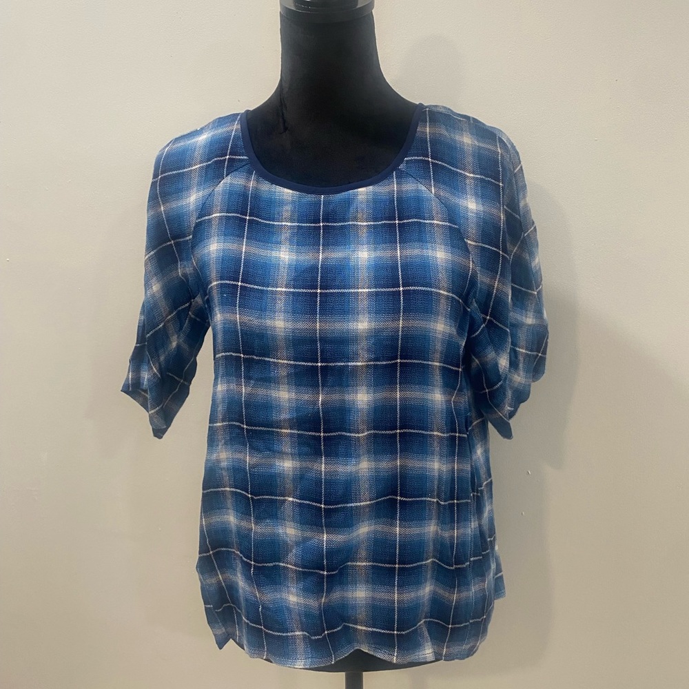 Plaid high low top
